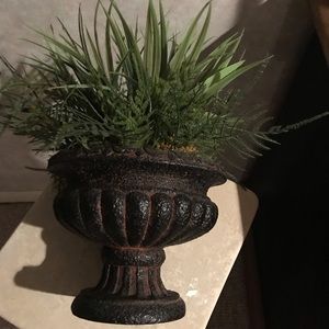 Accents - “I Have A Green Thumb” decorative greenery Accents - “I Have A Green Thumb” decorative greenery